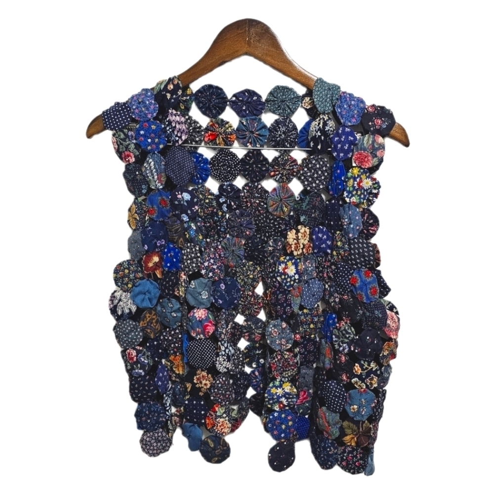 Vintage Quilted Barn blue open vest floral paisley yo-yo style top
